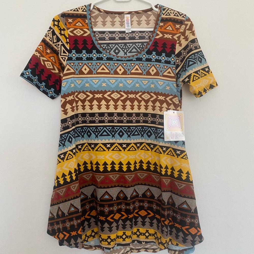 LuLaRoe perfect tee
